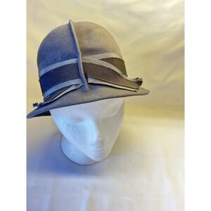 Vtg Gray Wool Felt Cloche Hat Women's  1920s Style Ribbon Band Accent